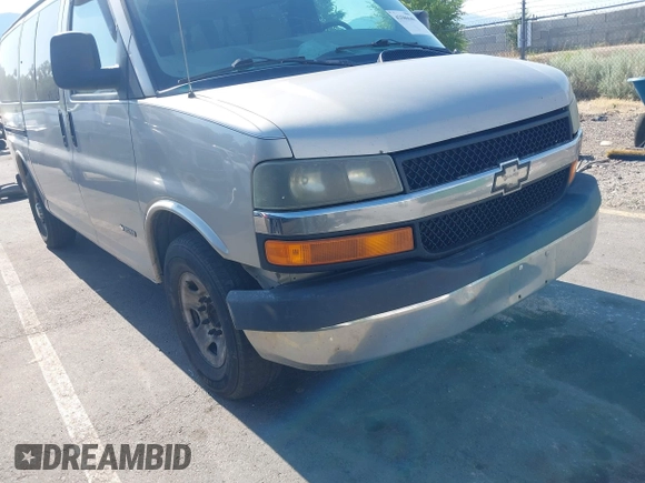 2005 Chevrolet Express Passenger with VIN 1GAHG35U151169241, listed as a IAAI auction lot 42586648 with 385,258 mi miles and . Bid and sale history available at DreamBid. Image 6.
