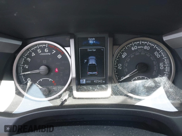 2021 Toyota Tacoma SR z VIN 3TMCZ5AN2MM392590, wystawiony jako IAAI lot #42178072 z przebiegiem 42 542 mil mil oraz . Historia ofert i sprzedaży dostępna na DreamBid. Obrazek 7.