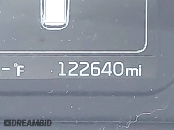 2017 Kia Sorento LX with VIN 5XYPG4A34HG276651, listed as a IAAI auction lot 41971527 with 122,640 mi miles. Bid and sale history available at carsss.com. Image 15.