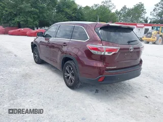 2016 Toyota Highlander XLE z VIN 5TDKKRFH2GS167956, wystawiony jako IAAI lot #42170195 z przebiegiem 142 181 mil mil oraz . Historia ofert i sprzedaży dostępna na DreamBid. Obrazek 3.