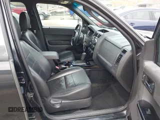 2011 Ford Escape Limited with VIN 1FMCU9EG4BKB89802, listed as a IAAI auction lot 41723632 with 265,092 mi miles. Bid and sale history available at carsss.com. Image 5.