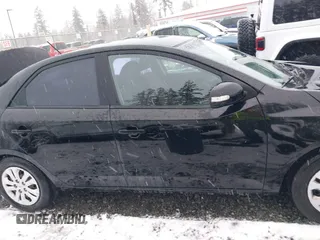 2010 Kia Forte EX z VIN KNAFU4A26A5181676, wystawiony jako IAAI lot #41579553 z przebiegiem 76 317 mil mil oraz . Historia ofert i sprzedaży dostępna na DreamBid. Obrazek 13.