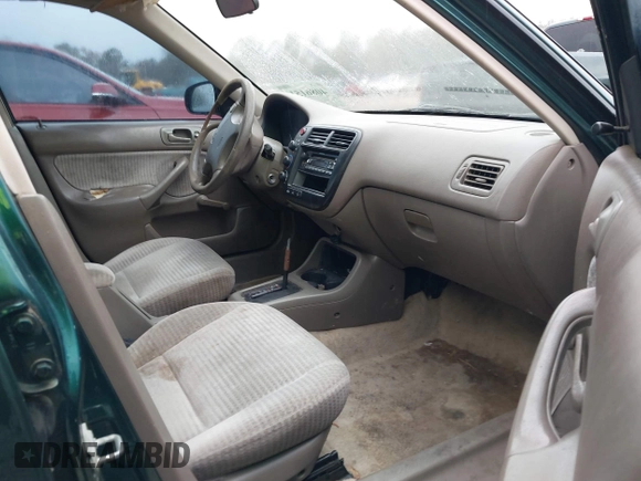 2000 Honda Civic VP with VIN 2HGEJ6615YH603265, listed as a IAAI auction lot 40861514 with 186,694 mi miles. Bid and sale history available at carsss.com. Image 5.