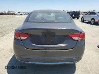 2015 Chrysler 200 Limited z VIN 1C3CCCAB0FN679743, wystawiony jako Copart lot #57711945 z przebiegiem 207 804 mil mil oraz Czysty tytuł • Clean title. Historia ofert i sprzedaży dostępna na DreamBid. Obrazek 6.