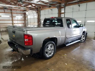 2013 Chevrolet Silverado 1500 LT with VIN 1GCRCSE03DZ359654, listed as a Copart auction lot 46849555 with 130,822 mi miles and Clean Title. Bid and sale history available at carsss.com. Image 3.