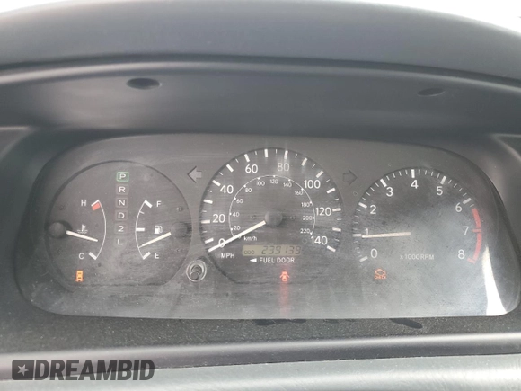 2000 Toyota Camry LE z VIN 4T1BF22K9YU949936, wystawiony jako Copart lot #54782815 z przebiegiem 239 139 mil mil oraz Szkoda całkowita • Salvage title. Historia ofert i sprzedaży dostępna na DreamBid. Obrazek 9.