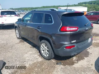 2016 Jeep Cherokee Latitude with VIN 1C4PJLCB1GW113585, listed as a IAAI auction lot 42457964 with 92,736 mi miles and . Bid and sale history available at DreamBid. Image 3.