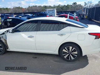 2022 Nissan Altima SV with VIN 1N4BL4DV9NN323850, listed as a IAAI auction lot 41730169 with 88,922 mi miles and . Bid and sale history available at carsss.com. Image 15.