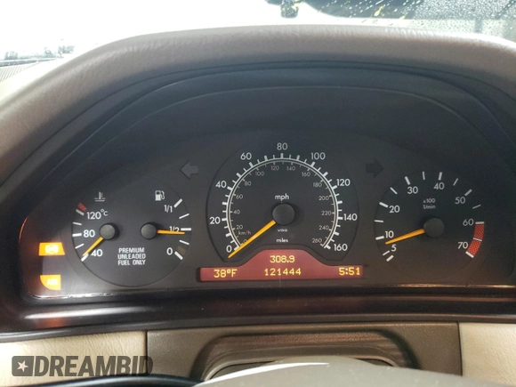 1997 Mercedes-Benz E-Class with VIN WDBJF72F6VA263199, listed as a Copart auction lot 43445715 with 121,444 mi miles and Salvage Title. Bid and sale history available at carsss.com. Image 9.