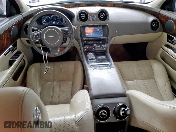 2011 Jaguar XJ with VIN SAJWA1CB2BLV07172, listed as a Copart auction lot 63343085 with 135,119 mi miles and Salvage title. Bid and sale history available at DreamBid. Image 8.