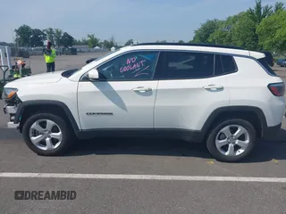 2020 Jeep Compass Latitude z VIN 3C4NJDBBXLT168695, wystawiony jako IAAI lot #42476489 z przebiegiem 23 213 mil mil oraz . Historia ofert i sprzedaży dostępna na DreamBid. Obrazek 14.
