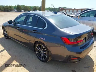 2019 BMW 3 Series 330i with VIN WBA5R1C5XKFH00567, listed as a IAAI auction lot 42076068 with 160,576 mi miles and . Bid and sale history available at DreamBid. Image 3.