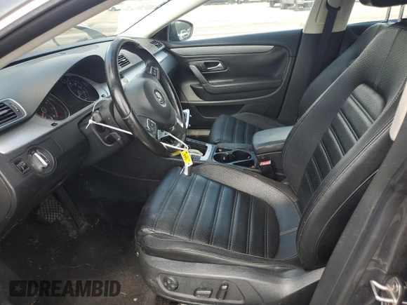 2014 Volkswagen CC R-Line с VIN WVWBP7AN3EE525944, выставлен на аукционе Copart как лот 61658455 с пробегом Не указан миль и Чистый • Clean title. История ставок и продаж доступна на DreamBid. Изображение 7.