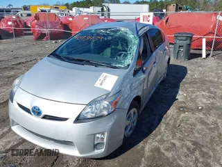 2011 Toyota Prius I with VIN JTDKN3DU5B0289274, listed as a IAAI auction lot 40934391 with 98,154 mi miles. Bid and sale history available at carsss.com. Image 6.