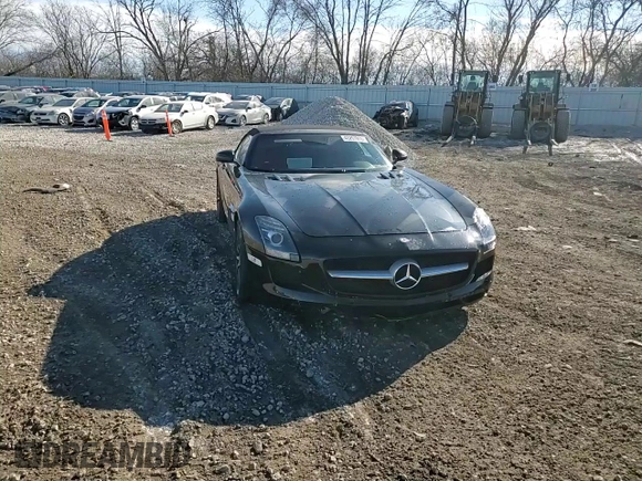 2012 Mercedes-Benz SLS AMG z VIN WDDRK7HA7CA006888, wystawiony jako Copart lot #43201915 z przebiegiem 25 610 mil mil oraz Nie do naprawy • Non repairable. Historia ofert i sprzedaży dostępna na DreamBid. Obrazek 13.