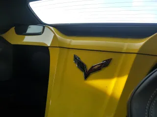 2018 Chevrolet Corvette 3LT with VIN 1G1YF3D70J5104401, listed as a Copart auction lot 76174614 with 0 mi miles and Non Repairable. Bid and sale history available at carsss.com. Image 10.