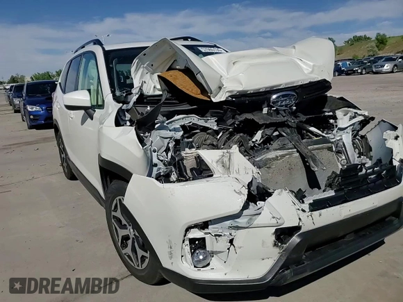2022 Subaru Forester Premium with VIN JF2SKAEC3NH427064, listed as a Copart auction lot 57065135 with 30,870 mi miles and Salvage title. Bid and sale history available at DreamBid. Image 14.