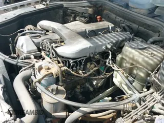 1987 Mercedes-Benz 300 z VIN WDBEB33D2HA291167, wystawiony jako IAAI lot #43137862 z przebiegiem 244 051 mil mil oraz . Historia ofert i sprzedaży dostępna na DreamBid. Obrazek 12.