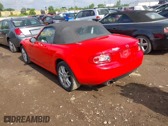 2011 Mazda MX-5 Miata Sport z VIN JM1NC2JF7B0218824, wystawiony jako IAAI lot #42675310 z przebiegiem 137 493 mil mil oraz . Historia ofert i sprzedaży dostępna na DreamBid. Obrazek 3.