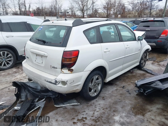 2006 Pontiac Vibe with VIN 5Y2SL65866Z462925, listed as a IAAI auction lot 41283786 with 239,977 mi miles. Bid and sale history available at carsss.com. Image 4.