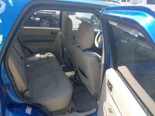 2011 Ford Escape XLT with VIN 1FMCU9D70BKA12908, listed as a IAAI auction lot 42425419 with 286,179 mi miles and . Bid and sale history available at DreamBid. Image 8.