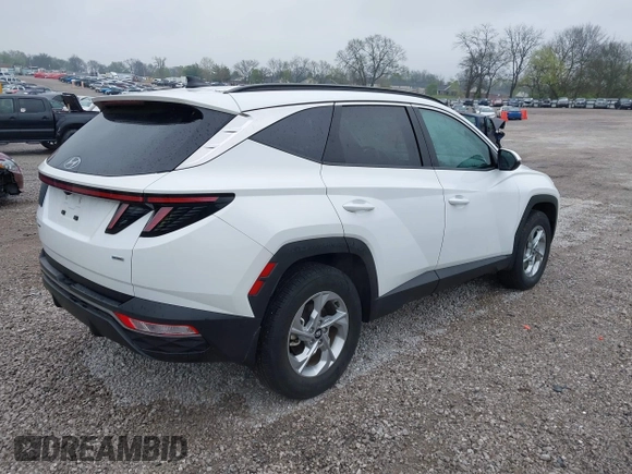 2023 Hyundai Tucson SEL z VIN 5NMJBCAE3PH214971, wystawiony jako IAAI lot #42014930 z przebiegiem 13 025 mil mil oraz . Historia ofert i sprzedaży dostępna na DreamBid. Obrazek 4.