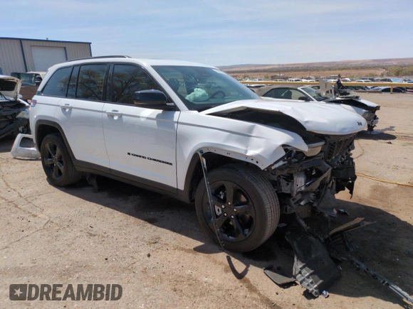 2023 Jeep Grand Cherokee Laredo z VIN 1C4RJHAG5PC520105, wystawiony jako Copart lot #50713795 z przebiegiem 15 880 mil mil oraz Szkoda całkowita • Salvage title. Historia ofert i sprzedaży dostępna na DreamBid. Obrazek 4.