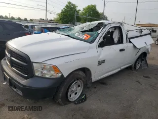 2019 Ram 1500 Tradesman z VIN 3C6JR6DG5KG651666, wystawiony jako Copart lot #53884915 z przebiegiem 145 233 mil mil oraz Szkoda całkowita • Salvage title. Historia ofert i sprzedaży dostępna na DreamBid. Obrazek 1.