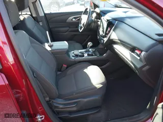 2019 Chevrolet Traverse LT Cloth with VIN 1GNEVGKW8KJ146605, listed as a IAAI auction lot 41437513 with 88,509 mi miles. Bid and sale history available at carsss.com. Image 5.
