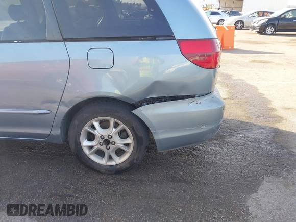 2004 Toyota Sienna XLE with VIN 5TDZA22C44S199922, listed as a IAAI auction lot 41605113 with 228,824 mi miles and . Bid and sale history available at DreamBid. Image 6.