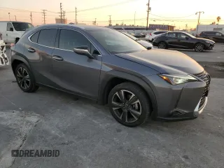 2020 Lexus UX 200 z VIN JTHP3JBH6L2026804, wystawiony jako Copart lot #88067895 z przebiegiem 78 432 mil mil oraz Szkoda całkowita • Salvage title. Historia ofert i sprzedaży dostępna na DreamBid. Obrazek 4.