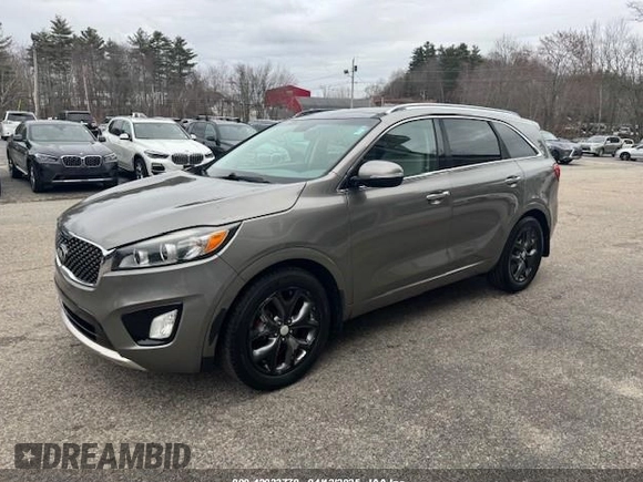 2016 Kia Sorento SX with VIN 5XYPK4A5XGG115686, listed as a IAAI auction lot 42033770 with 206,229 mi miles. Bid and sale history available at carsss.com. Image 2.