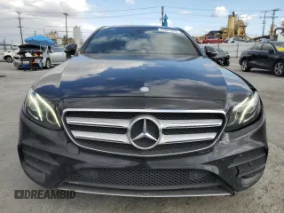 2017 Mercedes-Benz E 300 Luxury with VIN WDDZF4JB4HA191883, listed as a Copart auction lot 51847475 with 142,564 mi miles and Salvage title. Bid and sale history available at DreamBid. Image 5.