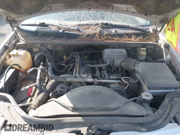 2004 Jeep Grand Cherokee Laredo z VIN 1J4GW48S34C272700, wystawiony jako IAAI lot #42494918 z przebiegiem 214 843 mil mil oraz . Historia ofert i sprzedaży dostępna na DreamBid. Obrazek 10.