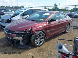 2015 Chrysler 200 Limited z VIN 1C3CCCAB0FN606047, wystawiony jako IAAI lot #42558032 z przebiegiem 185 529 mil mil oraz . Historia ofert i sprzedaży dostępna na DreamBid. Obrazek 17.