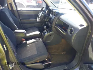 2014 Jeep Patriot Sport with VIN 1C4NJPBA5ED842849, listed as a IAAI auction lot 42530106 with 270,570 mi miles and . Bid and sale history available at DreamBid. Image 5.