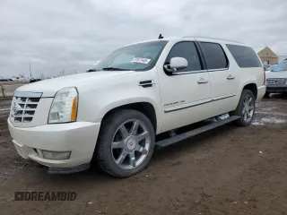 2011 Cadillac Escalade ESV Premium z VIN 1GYS4JEF6BR125500, wystawiony jako Copart lot #51917445 z przebiegiem 258 390 mil mil oraz Tytuł czysty. Historia ofert i sprzedaży dostępna na DreamBid. Obrazek 1.