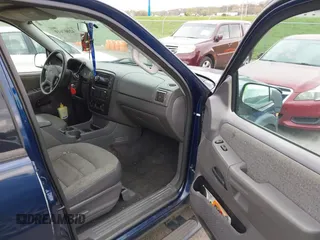 2005 Ford Explorer XLS с VIN 1FMZU72K75ZA30064, выставлен на аукционе IAAI как лот 42007610 с пробегом 252 430 миль миль и . История ставок и продаж доступна на DreamBid. Изображение 5.
