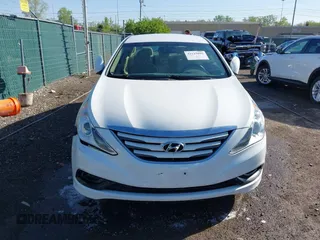 2014 Hyundai Sonata GLS with VIN 5NPEB4AC2EH882685, listed as a IAAI auction lot 42125895 with 68,669 mi miles and . Bid and sale history available at carsss.com. Image 12.