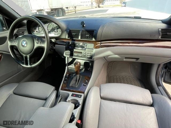 2004 BMW 3 Series 330Ci with VIN WBABW534X4PL44285, listed as a Copart auction lot 88598245 with 134,376 mi miles and Clean Title. Bid and sale history available at carsss.com. Image 9.