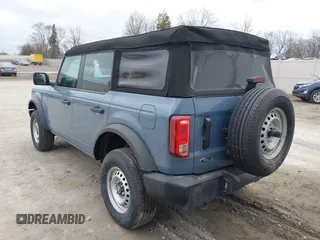 2023 Ford Bronco z VIN 1FMDE5BH5PLB17435, wystawiony jako IAAI lot #42039736 z przebiegiem 36 188 mil mil oraz . Historia ofert i sprzedaży dostępna na DreamBid. Obrazek 3.