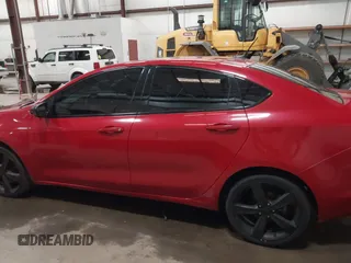 2014 Dodge Dart SXT z VIN 1C3CDFBBXED927532, wystawiony jako IAAI lot #41493952 z przebiegiem 104 662 mil mil oraz . Historia ofert i sprzedaży dostępna na DreamBid. Obrazek 14.