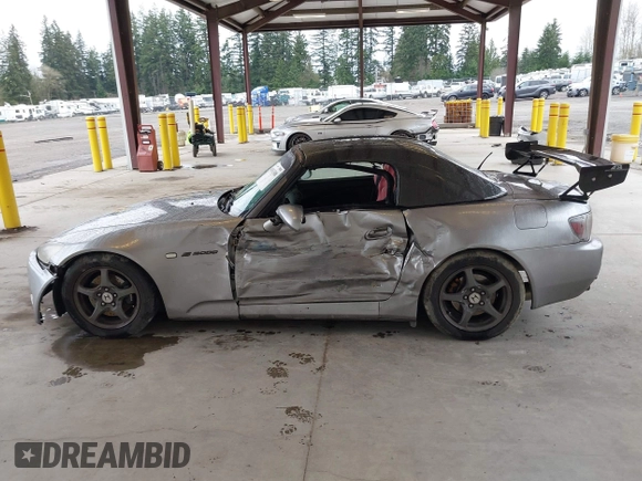 2001 Honda S2000 z VIN JHMAP11491T006580, wystawiony jako IAAI lot #41933308 z przebiegiem 151 232 mil mil oraz . Historia ofert i sprzedaży dostępna na DreamBid. Obrazek 14.