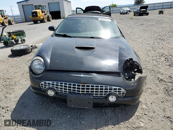 2002 Ford Thunderbird Hardtop Premium z VIN 1FAHP60A92Y117614, wystawiony jako Copart lot #59344735 z przebiegiem 83 723 mil mil oraz Szkoda całkowita • Salvage title. Historia ofert i sprzedaży dostępna na DreamBid. Obrazek 5.