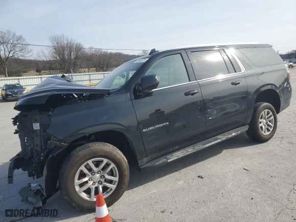 2022 Chevrolet Suburban LT with VIN 1GNSKCKD8NR242551, listed as a Copart auction lot 45943075 with 0 mi miles and Salvage Title. Bid and sale history available at carsss.com. Image 1.
