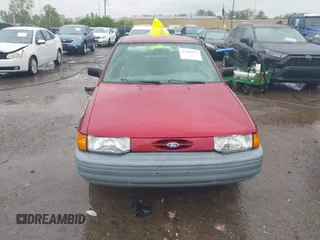 1995 Ford Escort z VIN 1FASP11J5SW107553, wystawiony jako IAAI lot #42202877 z przebiegiem 76 751 mil mil oraz . Historia ofert i sprzedaży dostępna na DreamBid. Obrazek 12.