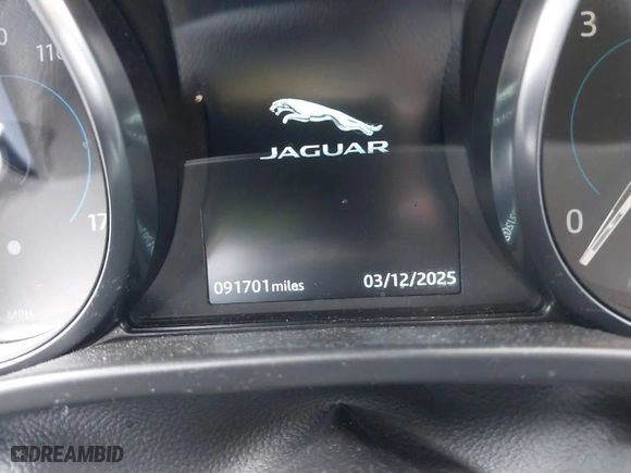2019 Jaguar XE 25t Premium with VIN SAJAD4FX1KCP44679, listed as a IAAI auction lot 41659314 with 91,701 mi miles. Bid and sale history available at carsss.com. Image 15.