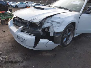 2003 Ford Mustang GT Deluxe with VIN 1FAFP45X13F454025, listed as a IAAI auction lot 41166495 with 91,132 mi miles. Bid and sale history available at carsss.com. Image 6.