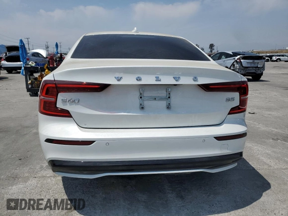 2024 Volvo S60 Core Dark Theme with VIN 7JRL12FK1RG310274, listed as a Copart auction lot 55483375 with 32,539 mi miles and Salvage title. Bid and sale history available at DreamBid. Image 6.