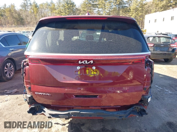2024 Kia Carnival LX with VIN KNDNB4H39R6441013, listed as a IAAI auction lot 41669795 with 6,209 mi miles. Bid and sale history available at carsss.com. Image 17.